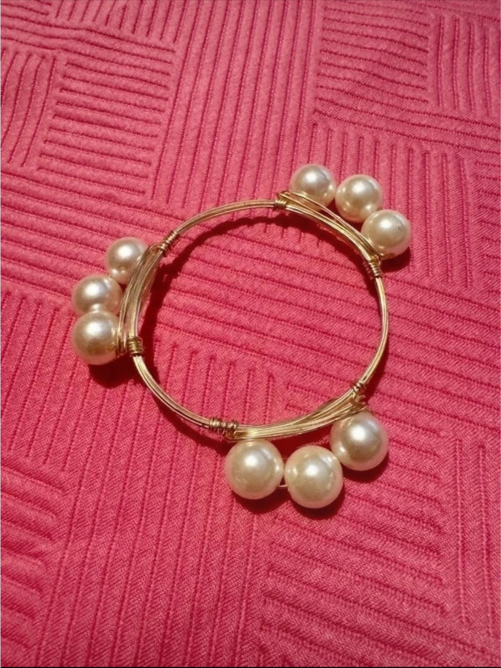 Elegant Gold Pearl Accent Bangle Bracelet - Women Jewelry